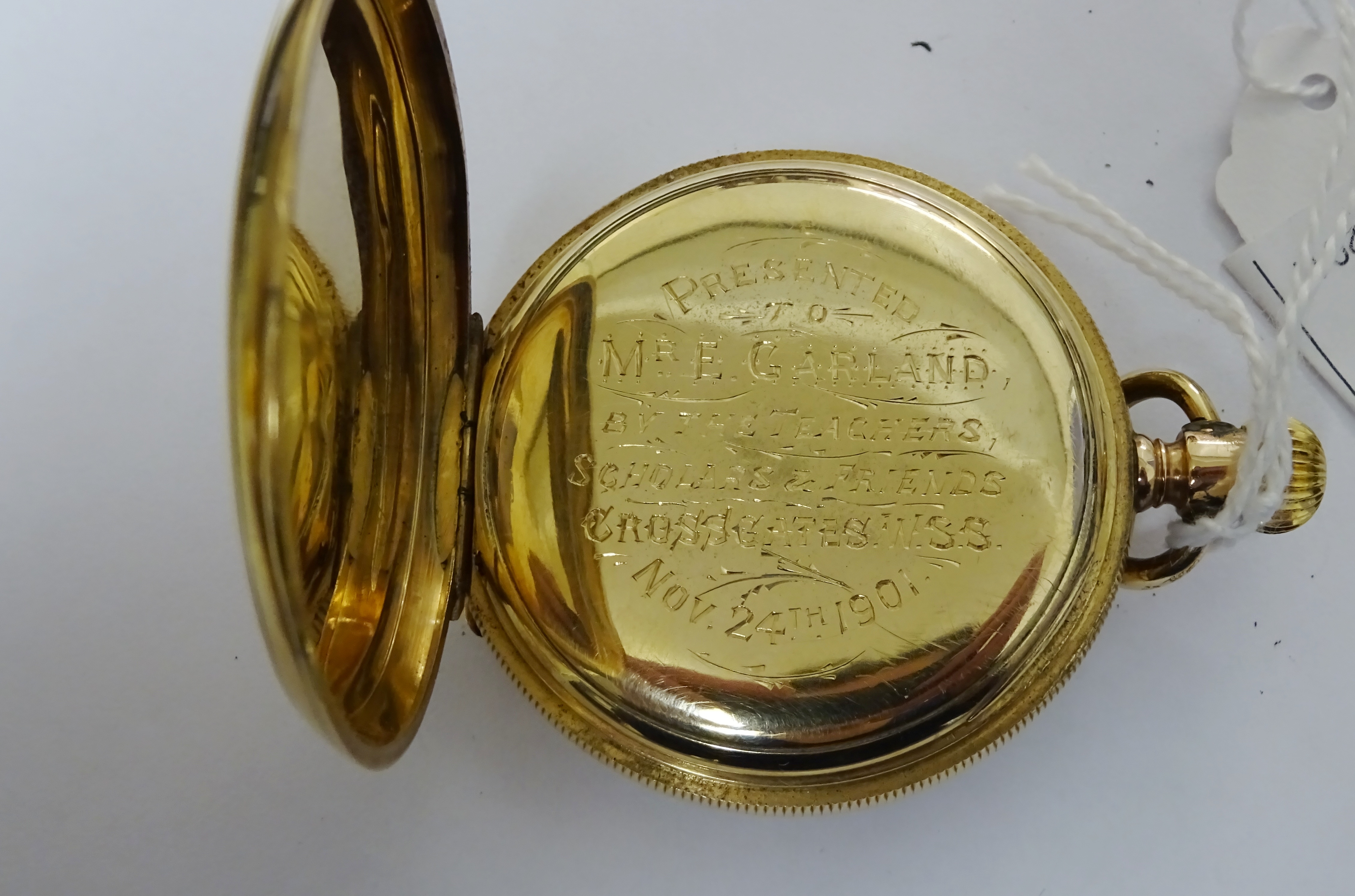 Edwardian gold presentation pocket watch 1901 by Waltham Mass no 7386499 stamped 10c approx 87gm - Image 2 of 4