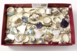 Rings, brooches, bracelets,