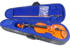 Stentor violin and bow in carry case, LOB 33.
