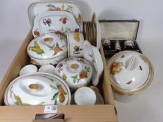 Royal Worcester 'Evesham' tableware,