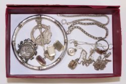 Jewellery, Silver, Clocks & Watches
