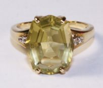 Lemon citrine ring hallmarked 9ct Condition Report <a href='//www.davidduggleby.