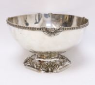 Early 20th century silver pedestal fruit bowl by W & C Sissons Sheffield 1928 approx 22.