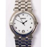 Gucci stainless steel wristwatch mid size 9100 M no 0000633 Condition Report <a