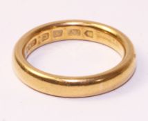 22ct gold wedding band hallmarked approx 5.4gm Condition Report <a href='//www.