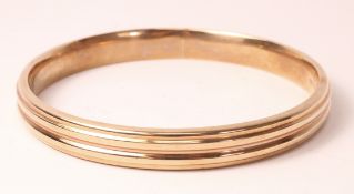 9ct rose gold ribbed bangle Birmimgham 1923 approx 11.