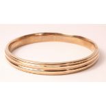 9ct rose gold ribbed bangle Birmimgham 1923 approx 11.