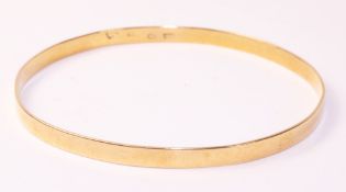 18ct gold bangle hallmarked approx 9gm Condition Report <a href='//www.