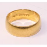 22ct gold wedding band hallmarked approx 5.1gm Condition Report <a href='//www.