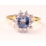 18ct cushion cut sapphire and diamond cluster ring - sapphire approx 2 carat Condition