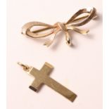 9ct gold bow brooch and a cross pendant both hallmarked approx 5.