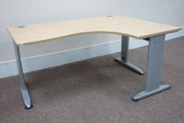 (SKT10102) Right hand light oak office corner desk with cable tidy, W160cm, D120cm (max),