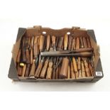 A quantity of chisels and gouges G