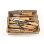 15 chisels and gouges G