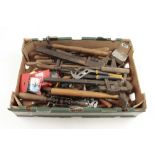 A box of tools G