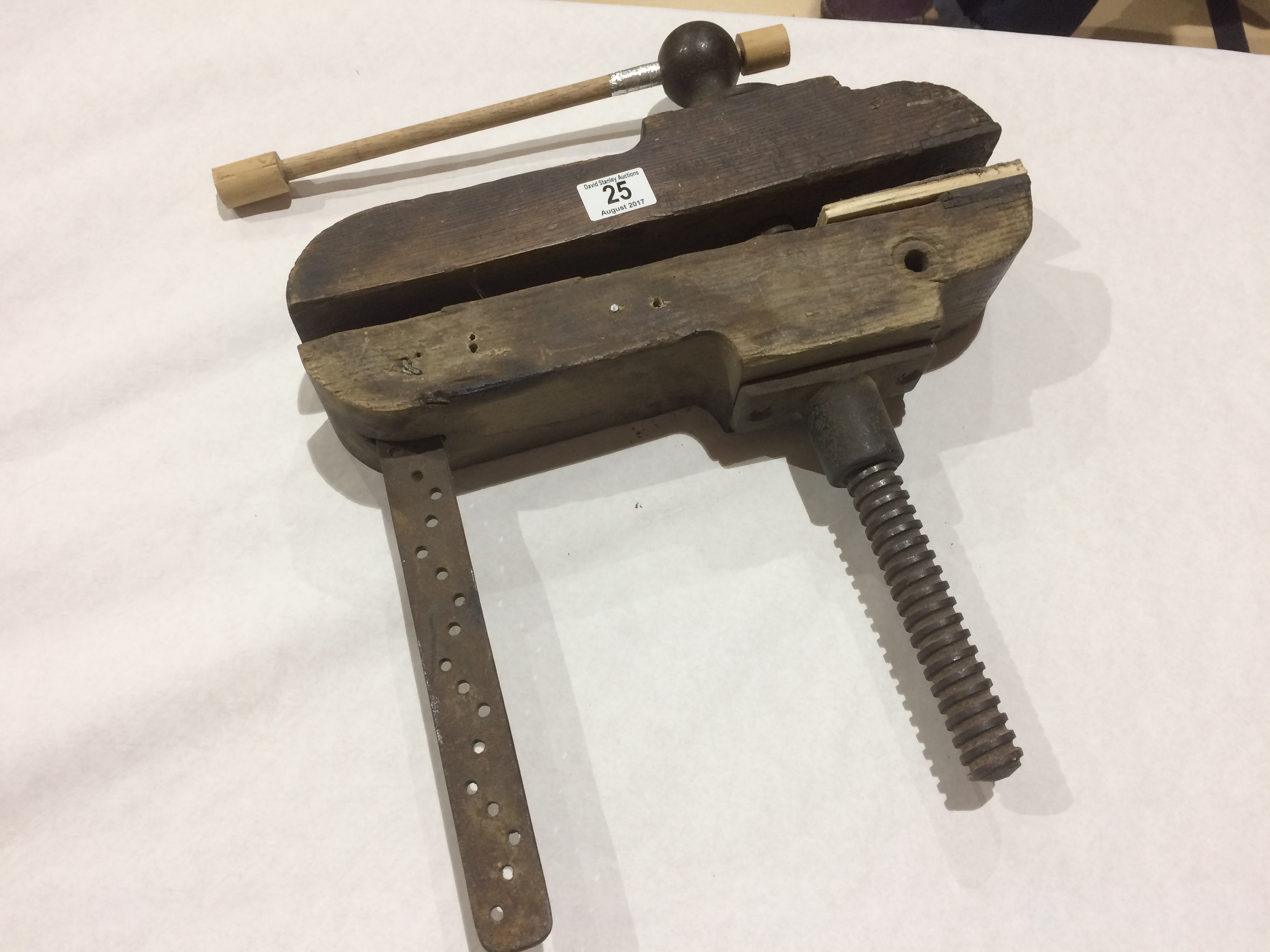 A wood carvers vice