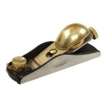 A fine quality copy of a Lie Nielson No 60 1/2 block plane in fitted pine box with cover,