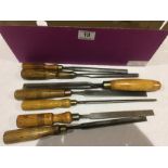 7 pattern makers chisels G+