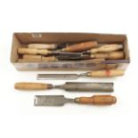 11 chisels and gouges G