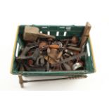 A box of tools G