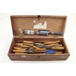 50 chisels and gouges in mahogany box G