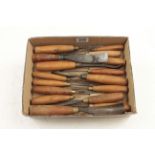 16 carving tools G