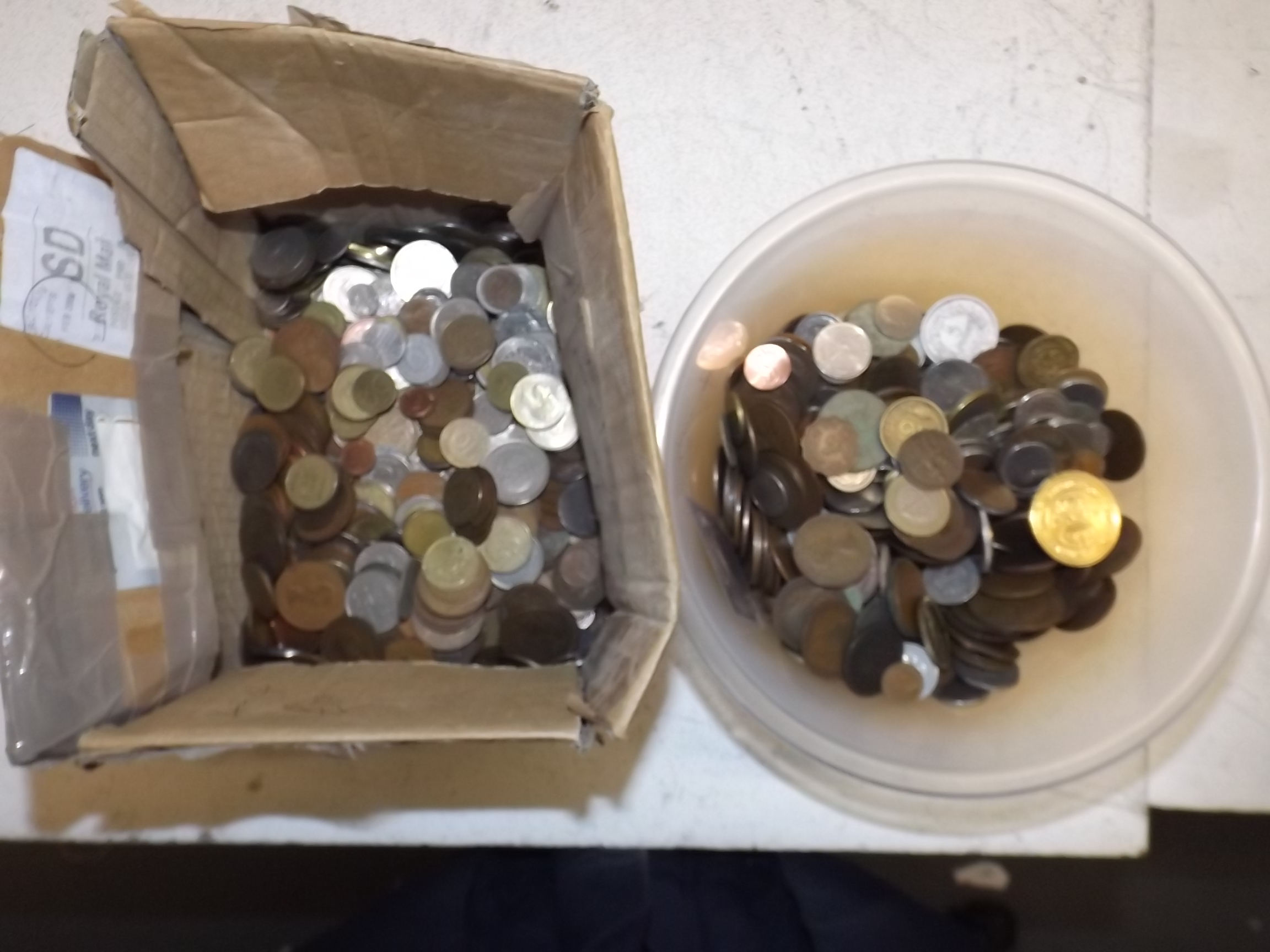 A large quantity of world coins.