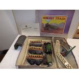 Hornby '0' gauge:- Gift set including 0-4-0 locomotive and part bridge and tunnel,