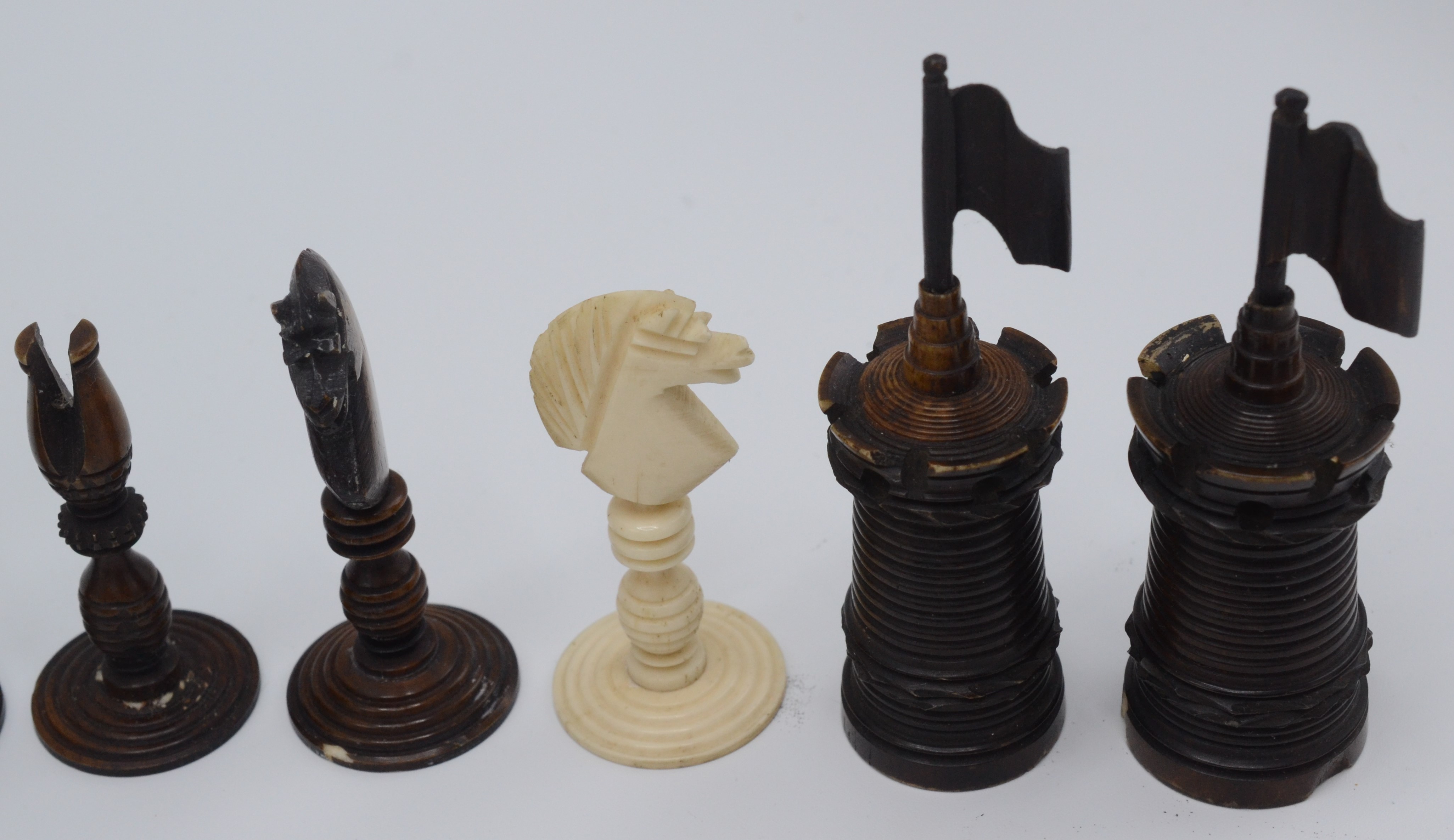 An Indian carved bone chess set, height of king 11cm. - Image 4 of 4