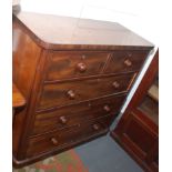 An early Victorian mahogany chest of drawers, width 110cm.