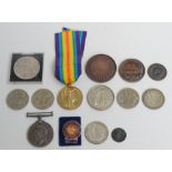 A WWI medal pair to '10389 Pte J. Littlejohn Gloucester. R.
