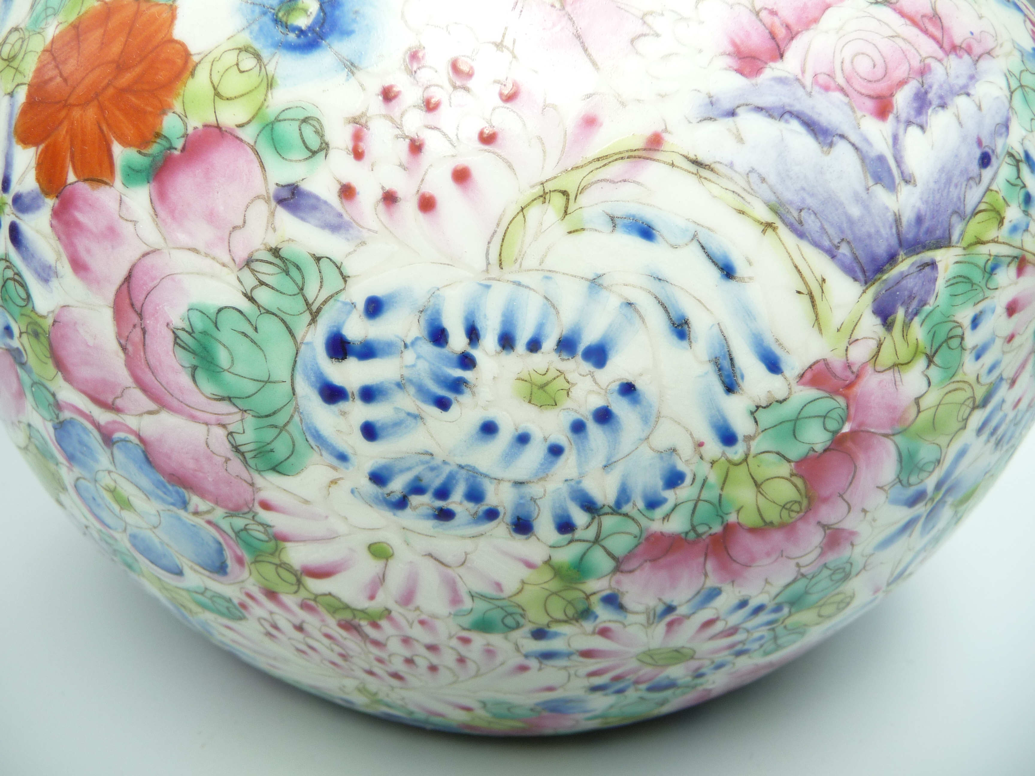 A Chinese porcelain millefiori bowl, densely painted with flowers on a white ground, - Image 3 of 10