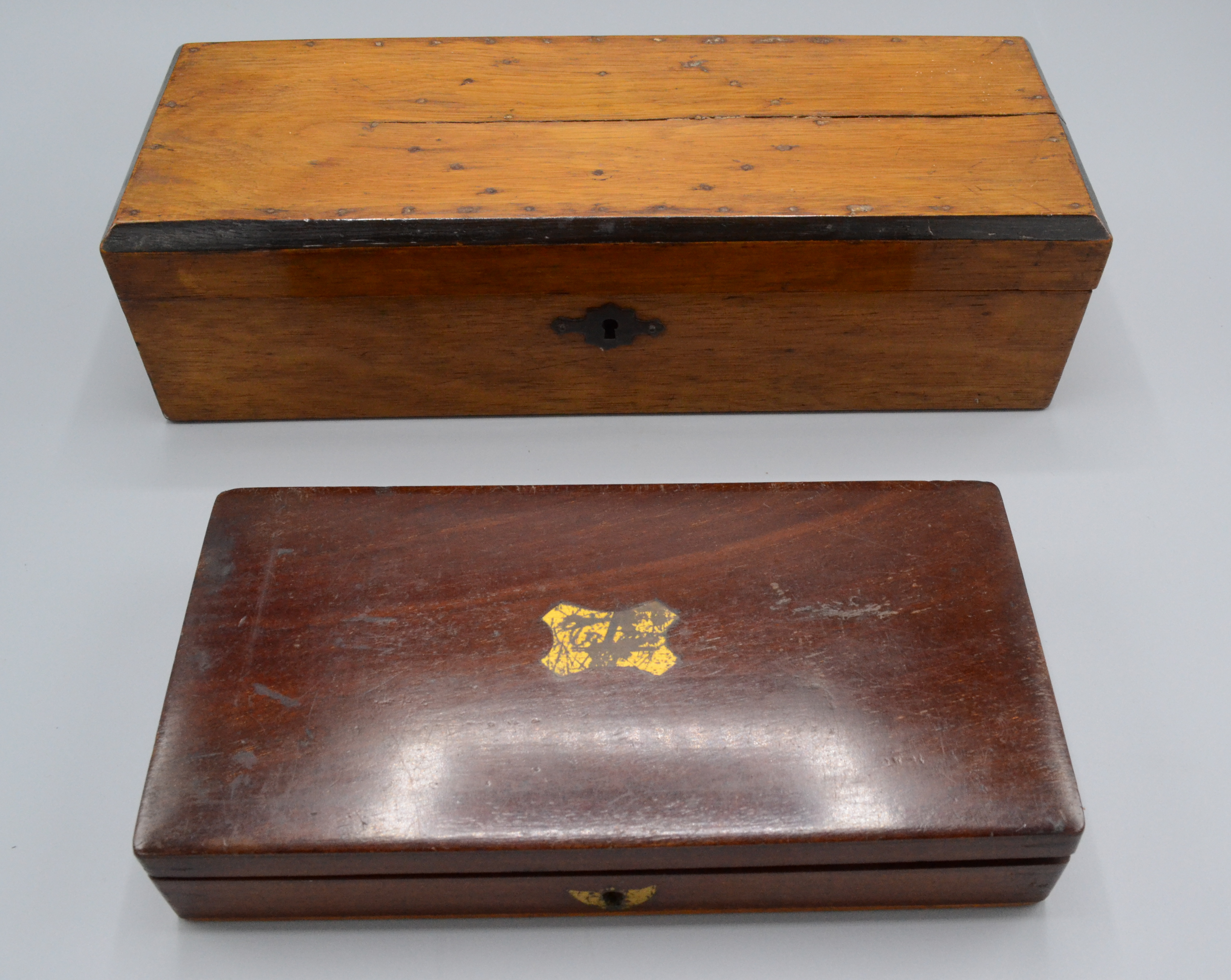 A boxed set of bone and ebonised dominoes and a mahogany cased set of drawing instruments. - Image 2 of 2