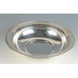 An American silver pierced fruit bowl, diameter 26cm. 11.2oz.