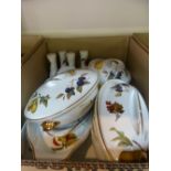 Royal Worcester fine porcelain dinner service, including cups, saucers, lidded tureens and condiment