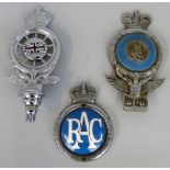 A chrome and enamel RAC Full members car badge, 1953 - 1961, numbered M.C.C. 3415, a RAC grill