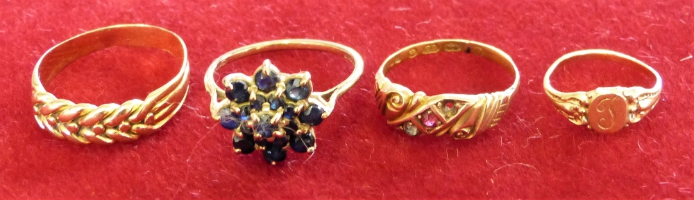 A 9ct rose gold woven ring, a 9ct gold and sapphire cluster ring and two other rings, gross weight 9