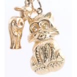 Two 9ct yellow gold charms in the form of a deer and cat 2.7 grams