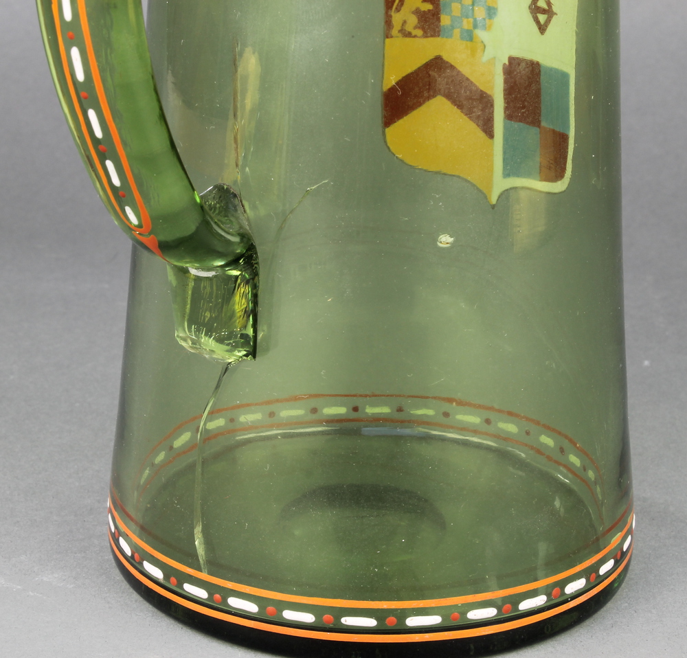 A set of 12 late 19th Century Continental green glass and enamelled beakers together with 2 jugs - Bild 3 aus 6