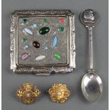 A Stratton gem set compact, 2 brooches and a spoon