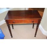 A VICTORIAN MAHOGANY OCCASIONAL TABLE, w