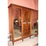 A FINE MAHOGANY WARDROBE, LATE 19th CENT