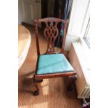 A SET OF 6 MAHOGANY DINING CHAIRS IN CHI