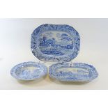 A GRADUATED PAIR OF EARLY 19TH CENTURY COPELAND SPODE "FLOWER" PATTERN TRANSFER DECORATED MEAT