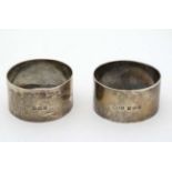 A pair of silver napkin rings hallmarked Birmingham 1919 maker G F Westwood & Sons (62g)