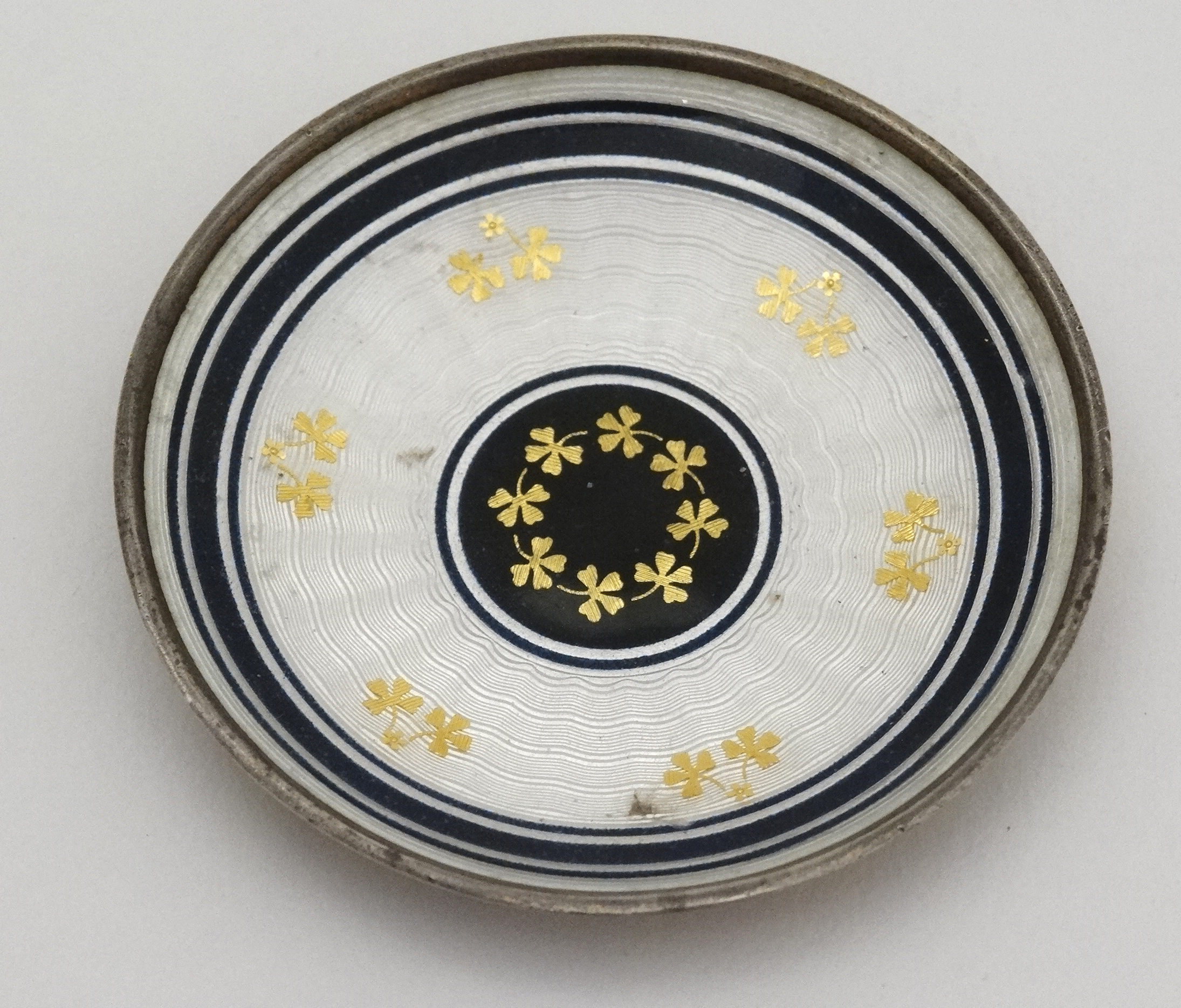 A Continental silver pin dish with guilloché enamel decoration 2 1/4" diameter. - Image 5 of 6