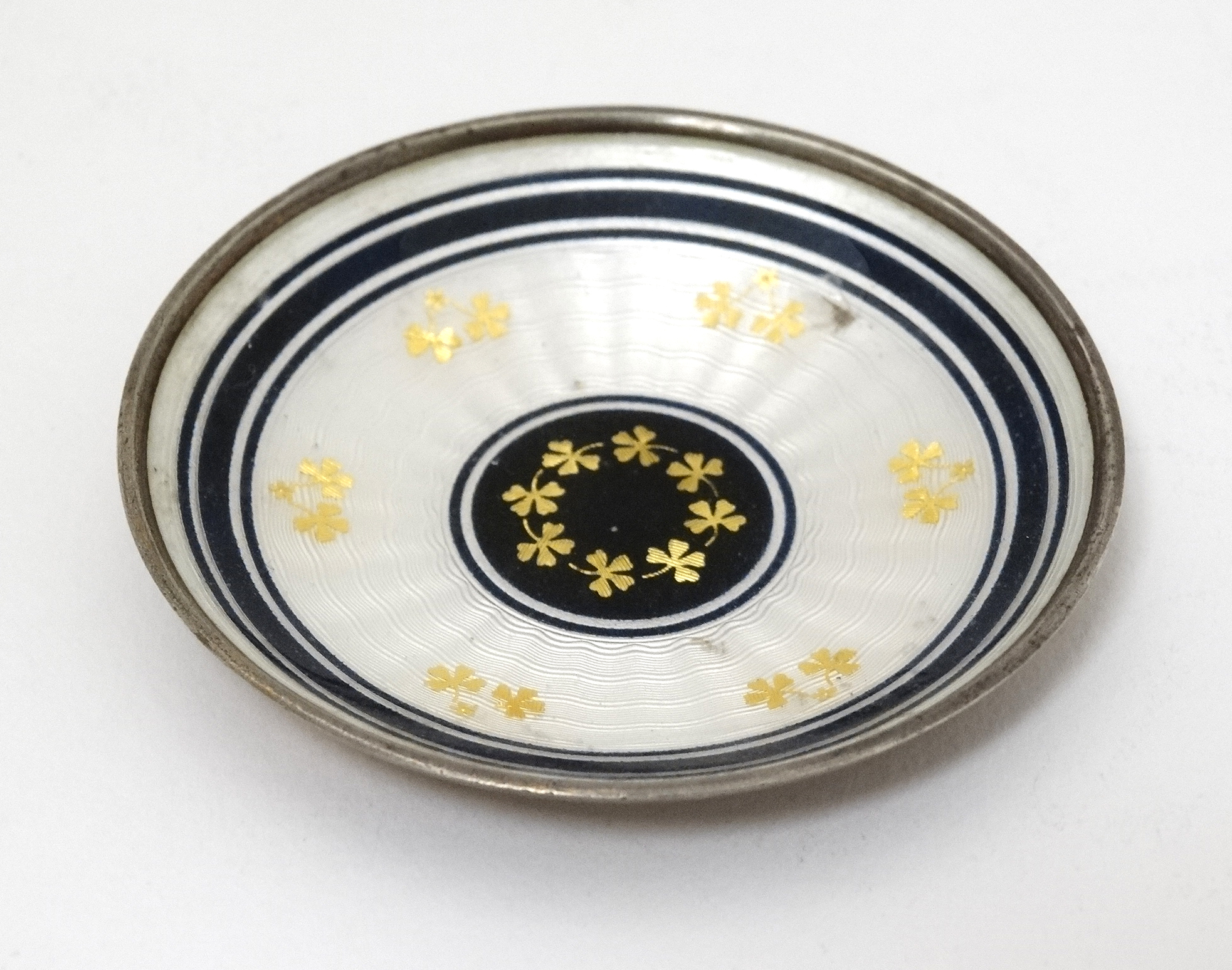 A Continental silver pin dish with guilloché enamel decoration 2 1/4" diameter. - Image 4 of 6