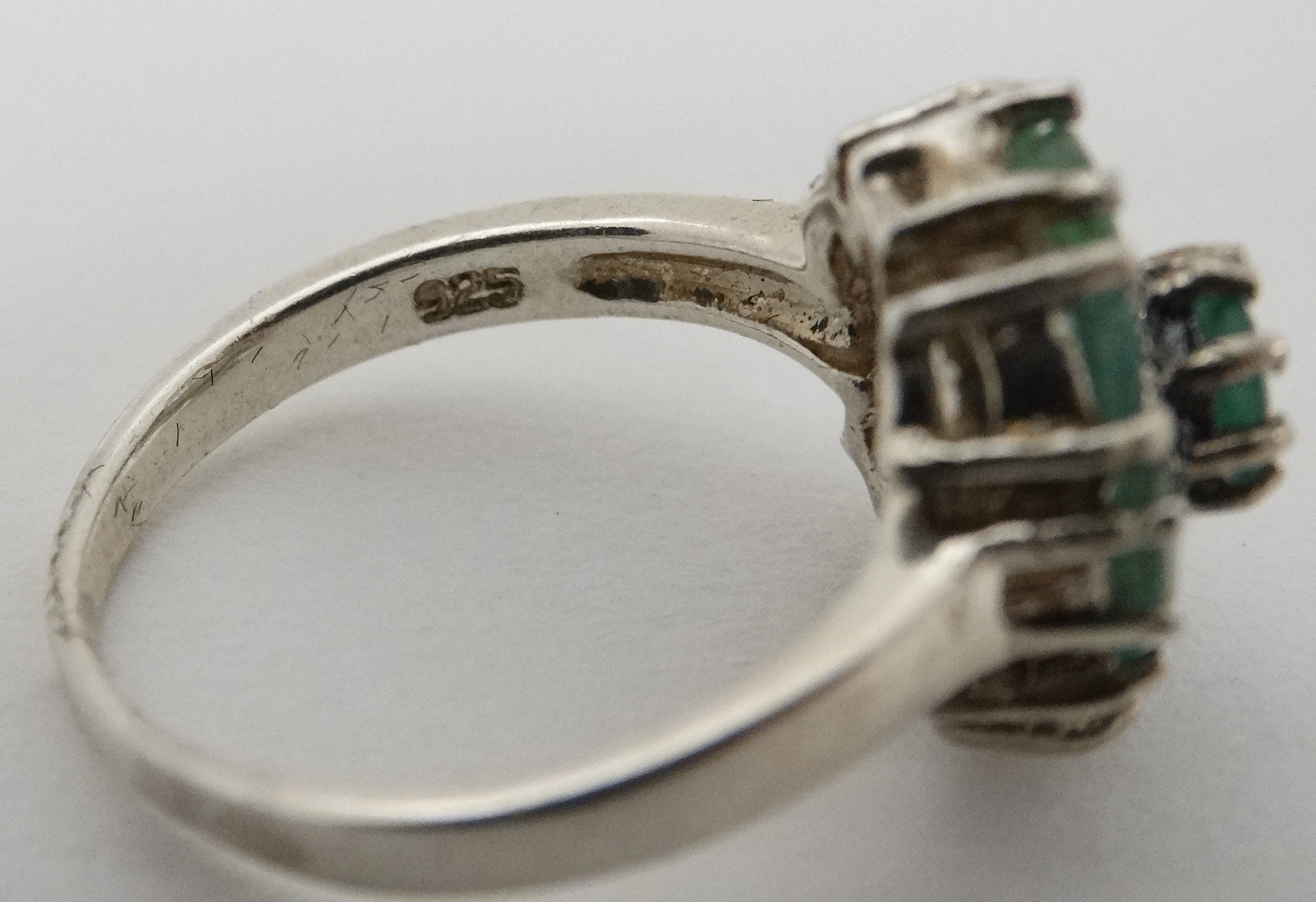 A silver ring set with green stones and marcasites CONDITION: Please Note - we do - Image 3 of 5