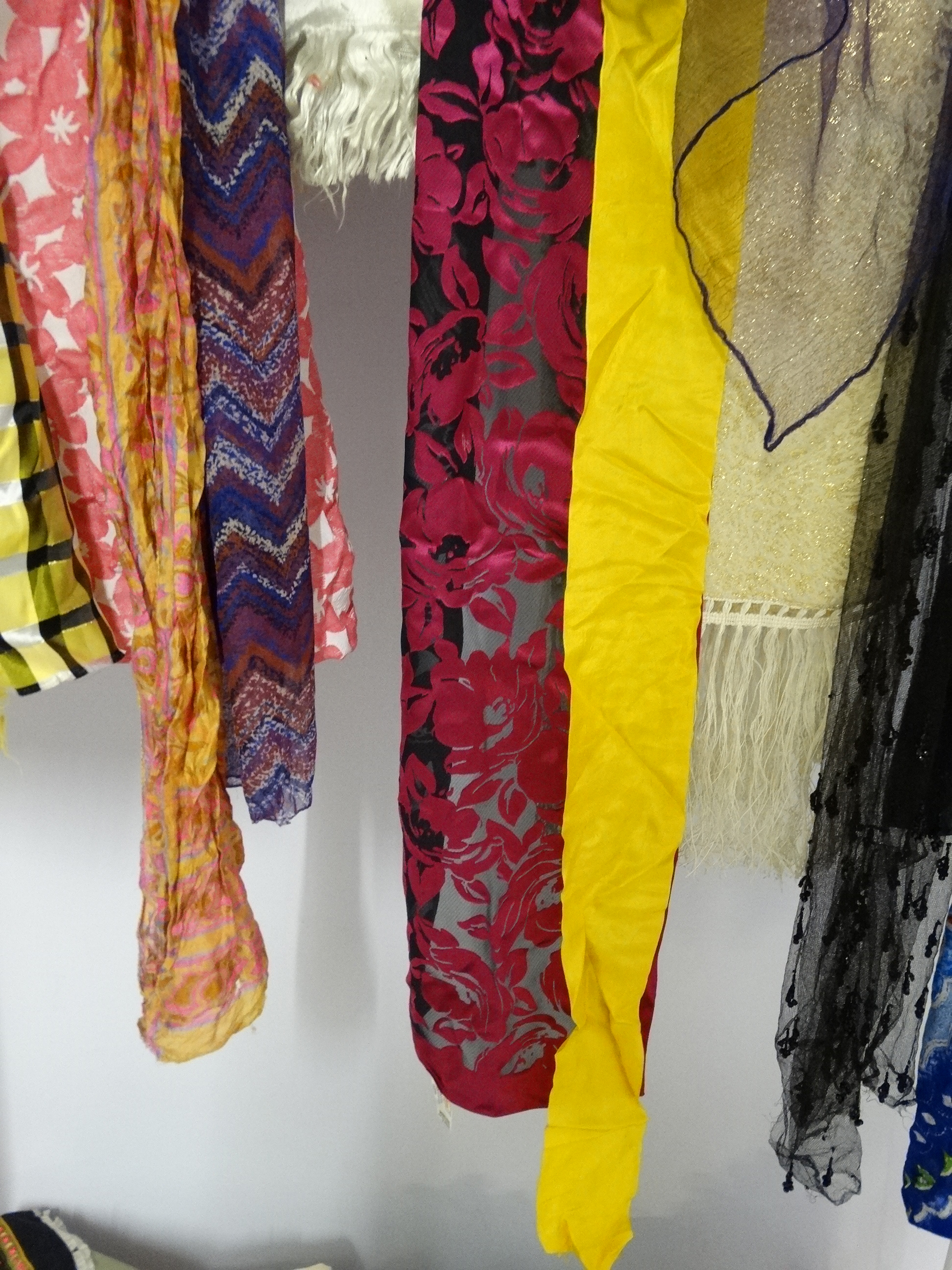 A selection of vintage textiles to include silk Richard Allan scarf, ombre blue silk chiffon scarf, - Image 11 of 12