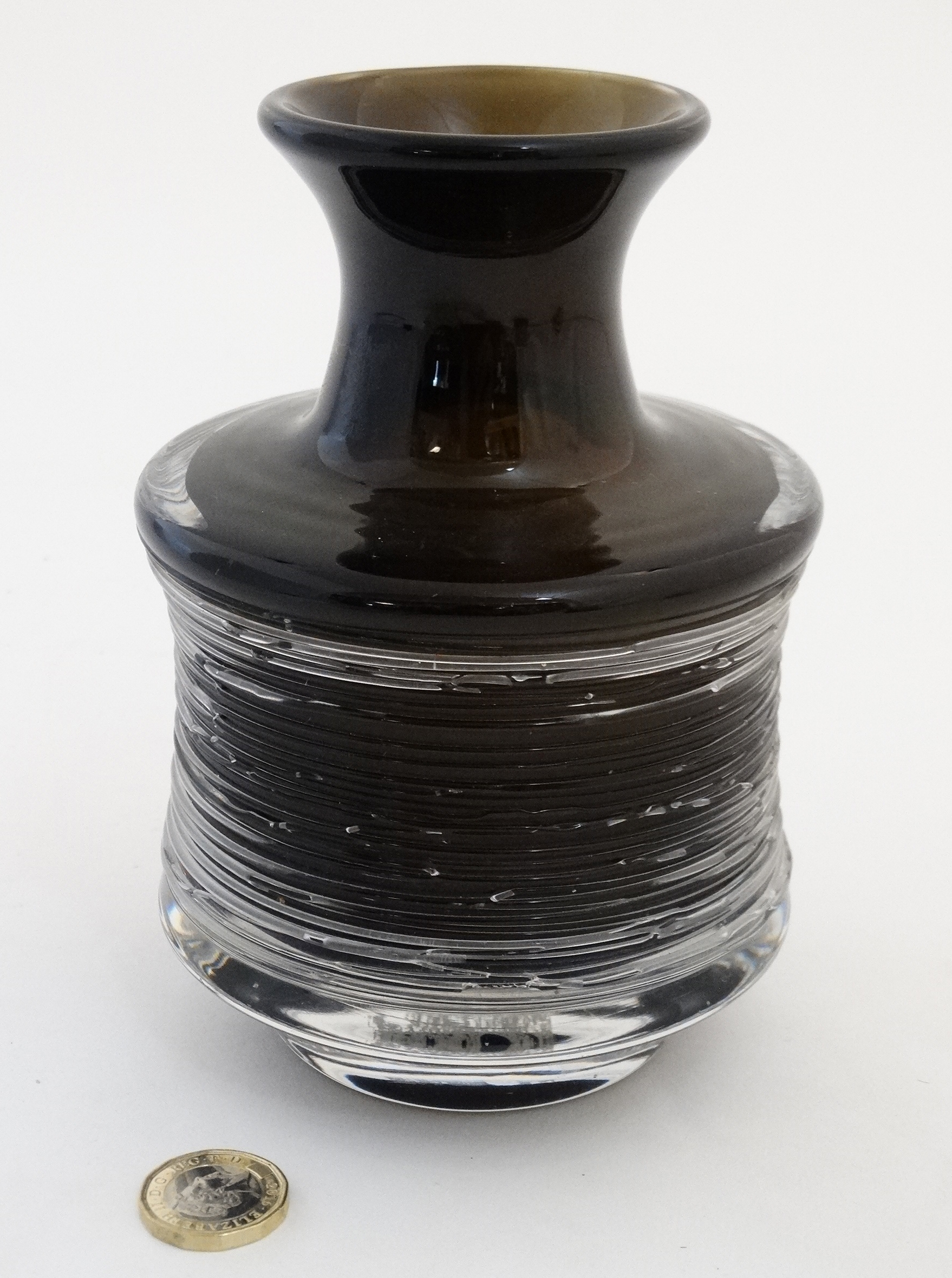 Scandinavian Art Glass : A vintage Swedish art glass threaded 'Spun' bottle vase designed by Bengt - Image 3 of 4